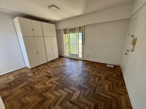 Monoambiente Reciclado a Nuevo cerca Hospital Italiano