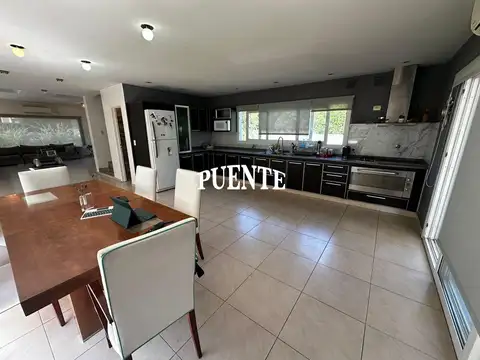 Casa en Venta en Fincas de San Vicente, USD 280.000