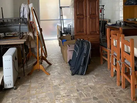 VENTA PH CON LOCAL Y TERRAZA