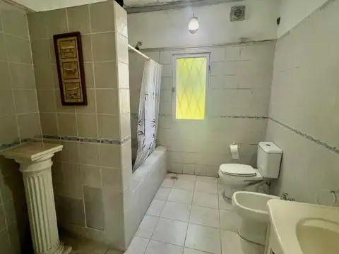 Casa con pileta de natación sobre 1200m2 en Manzanares Pilar