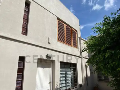 CASA INTERNA EN LOTE PROPIO - LA PLATA