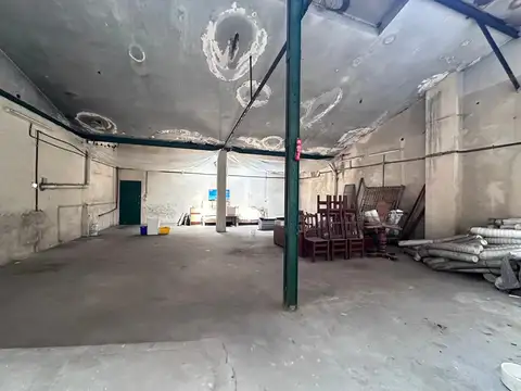 LOCAL COMERCIAL EN VILLA BALLESTER CENTRICO