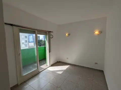 Dueño, excelente depto de 2 ambientes.