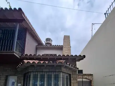 Oficina en Alquiler 50 años