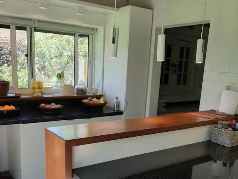 Casa en Alquiler Temporal con 1 cochera