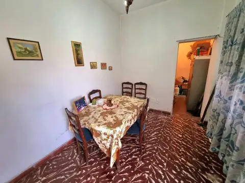 Casa 4 ambientes con 1 baño