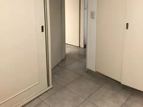 depto tres amb. (convertido en oficina administrativa )