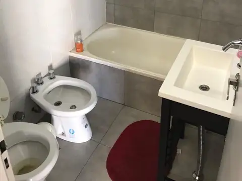 9 DE JULIO N° 172 7° A E/ RIVADAVIA Y BROWN.-