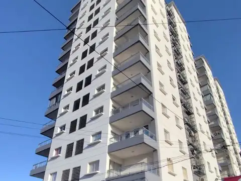 Venta departamento 3 dormitorios amoblado en Rcia.