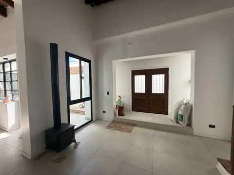 Depto Tipo Casa en Venta de 3 dormitorios