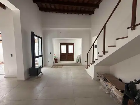 Depto Tipo Casa en Venta de 4 ambientes