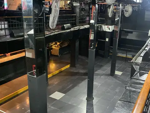 Local en Venta 100 años