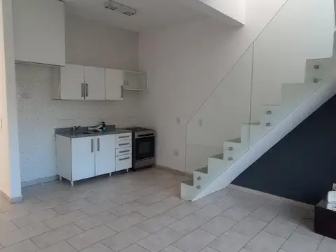 Departamento en Alquiler en Manuel Alberti, $ 700.000