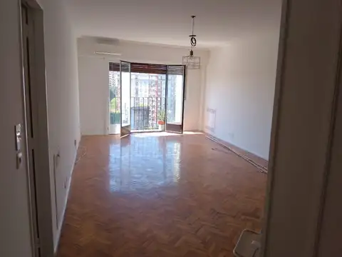 Departamento de cuatro ambientes en alquiler en la zona de Recoleta