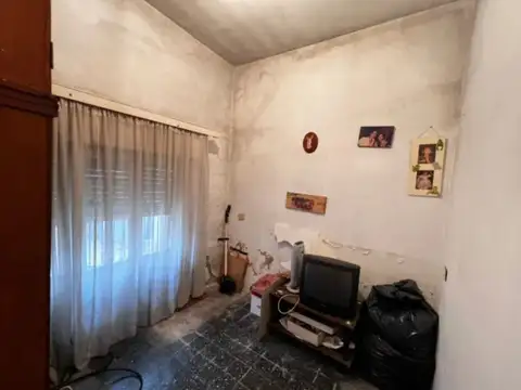 OPORTUNIDAD, 4 ambientes en una planta, lote propio!