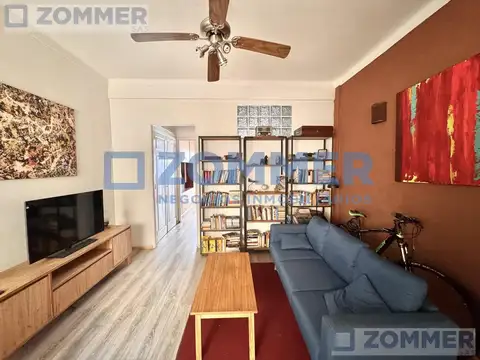 VENTA DEPARTAMENTO  2 AMBIENTES EN PARQUE CHACABUCO | PRIMER PISO POR ESCALERA