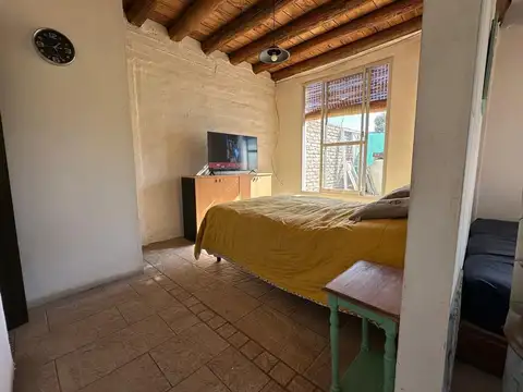 Casa 2 ambientes con 1 baño
