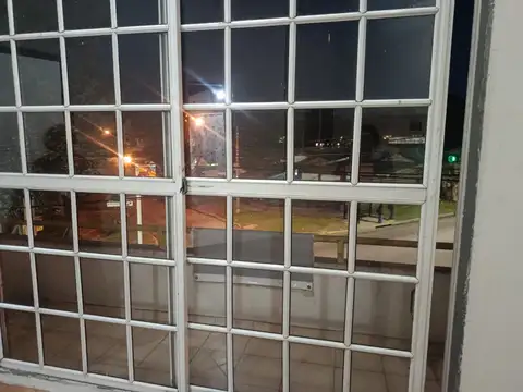 Alquiler de departamento de tres ambientes en Don Torcuato