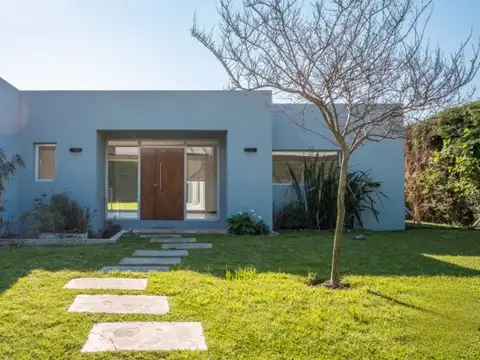 Casa en Venta en Villa Olivos, USD 235.000