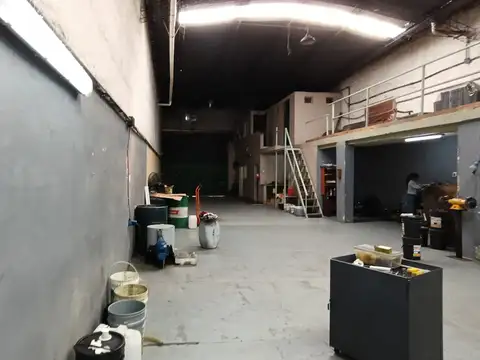 Galpon en Alquiler 35  mts Fondo