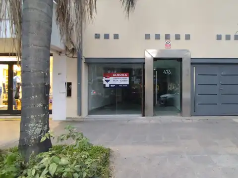 Local en alquiler en el centro de resistencia.-