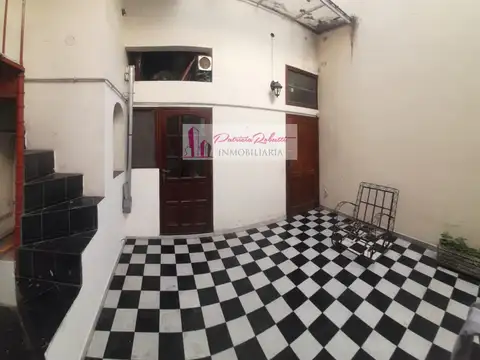 Depto Tipo Casa 2 ambientes con 1 baño