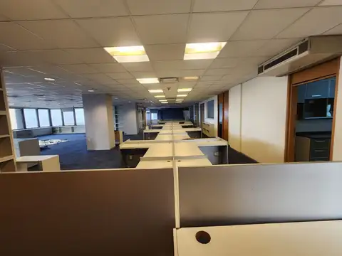 Oficina en Venta con 6 cocheras