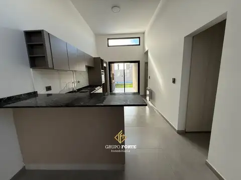 Depto Tipo Casa en Venta al Oeste