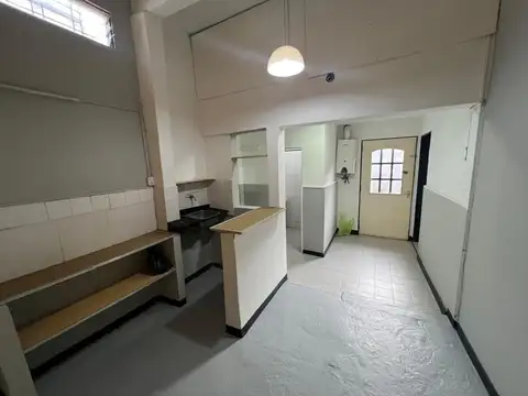 Depto Tipo Casa 2 ambientes con 1 baño