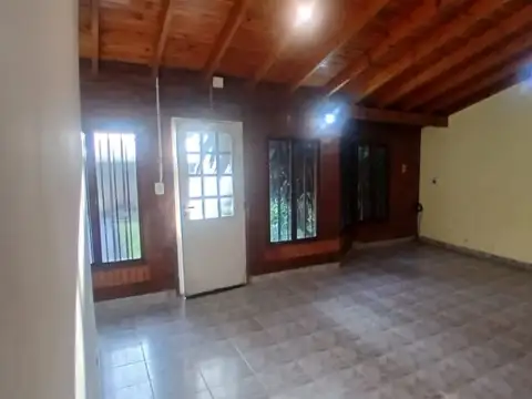 Depto Tipo Casa en Alquiler de 1 dormitorio