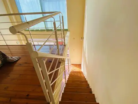 Depto Tipo Casa en Venta al Este