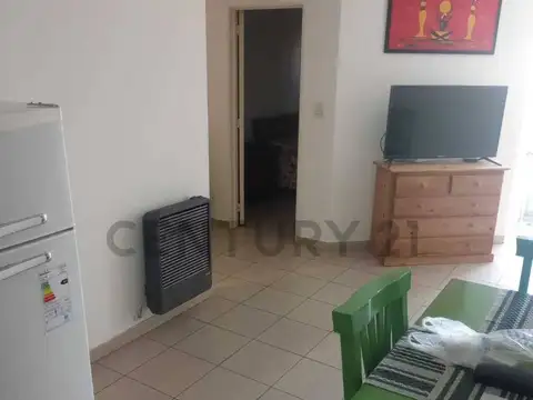 Bedoya 200, Piso 0