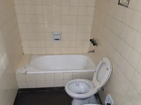 DEPARTAMENTO 3 AMBIENTES CON GRAN BALCÓN ATERRAZADO – 108,92 M² TOTALES SAN MARTÍN 981 – AVELLANEDA