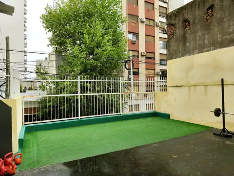 DEPARTAMENTO 3 AMBIENTES CON GRAN BALCÓN ATERRAZADO – 108,92 M² TOTALES SAN MARTÍN 981 – AVELLANEDA