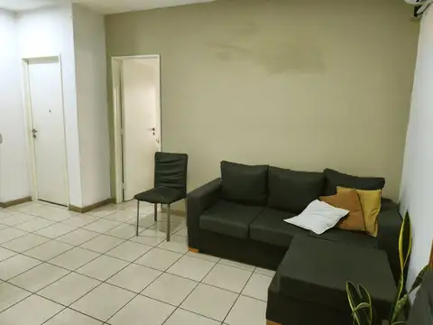 San Martín 900, Piso 1