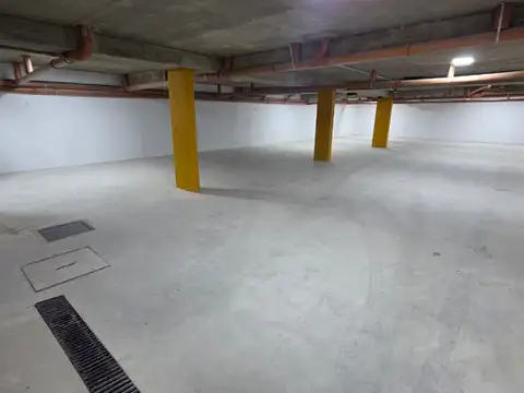 Venta de cochera subsuelo. Ubicada en Portela 275, Lomas de Zamora