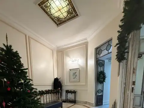 Larralde 2200, Piso 1