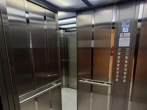 Oficina en Alquiler al Este