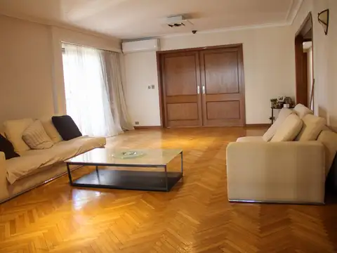 Departamento en Venta de 5 dormitorios