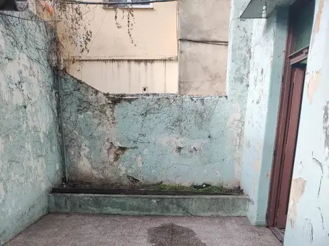 Depto Tipo Casa en Venta 40 años