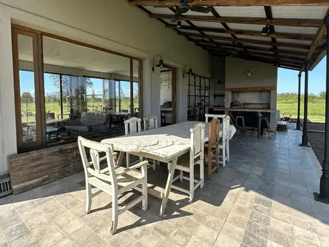 Casa en Venta en Paso de la Patria, USD 140.000