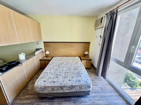 Departamento en Alquiler en Abasto, $ 300.000