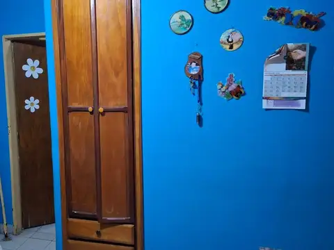 CASA EN VENTA JOSE C PAZ , LOTE ESQUINA CON LOCAL