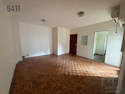 Venta Departamento 2 ambientes lateral en Boedo