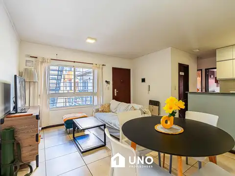 Tucumán y San Nicolas - Dpto de 2 Dormitorios.