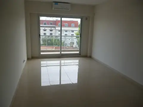 VENDE 2 AMBIENTES EN PALERMO CON COCHERA Y BAULERA