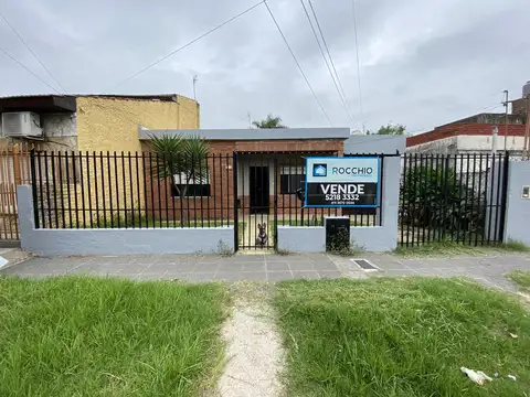 Casa en venta 3 ambientes Loma Hermosa