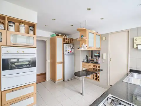 Departamento en Venta de 6 ambientes
