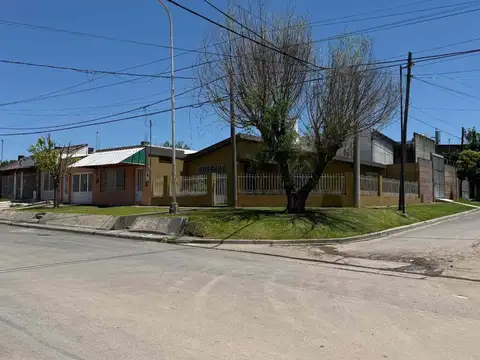 GOBERNADOR MIHURA 2300