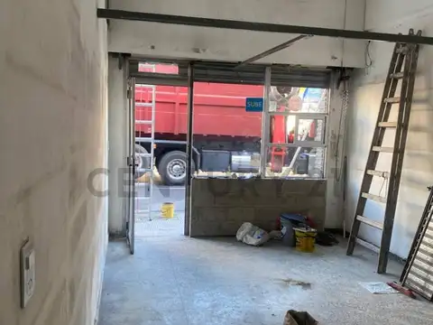 AV. CABILDO 1800, Piso 0